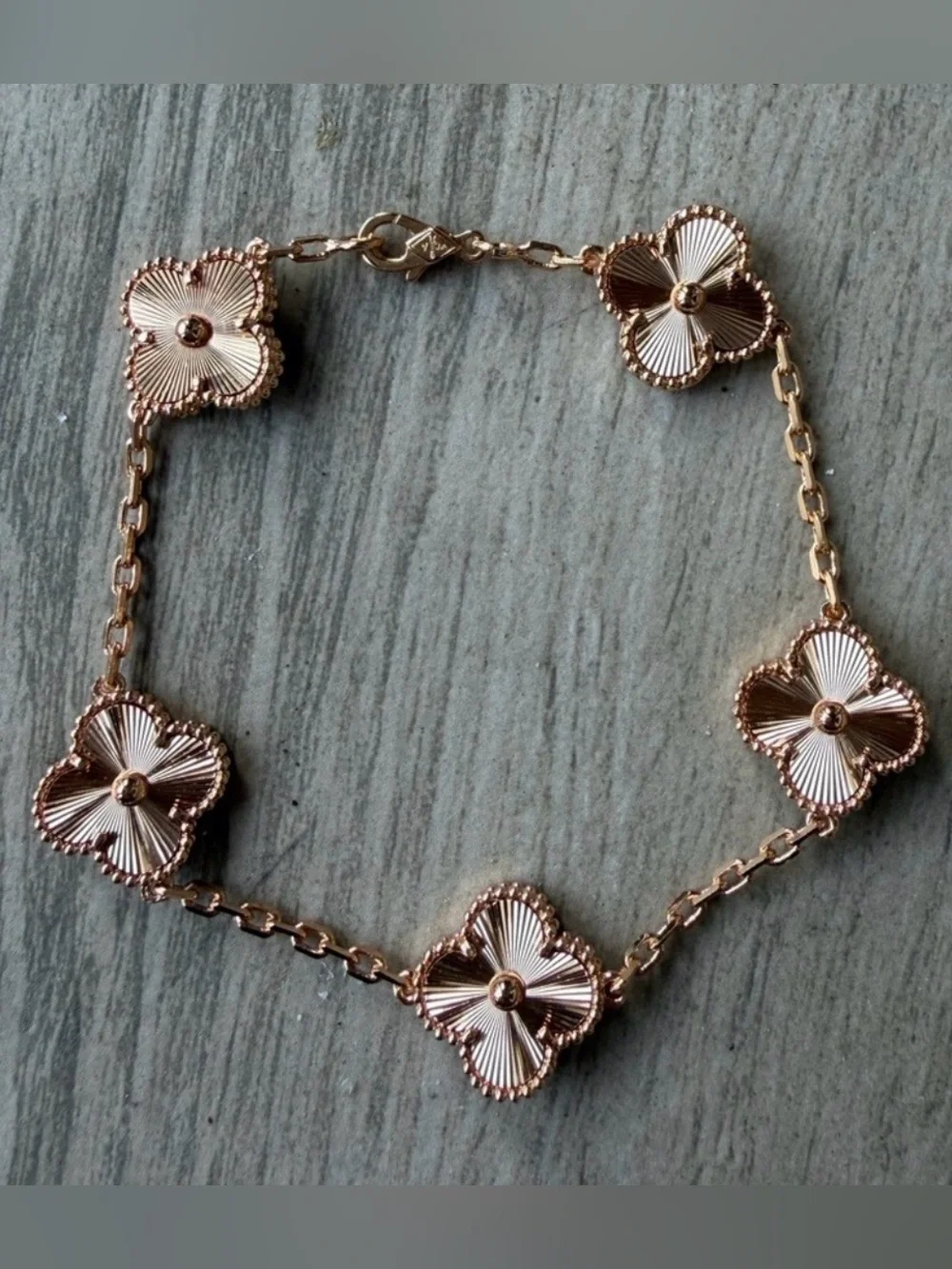 Rose Gold Four-Leaf Clover Bracelet